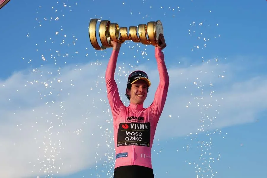 Simon Yates fue el campeón del Giro d'Italia 2025